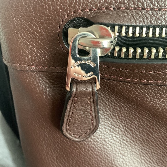 Leather men’s coach briefcase - Picture 3 of 7